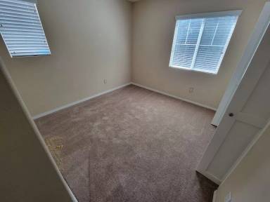 Main picture of 912 Pomelo Way