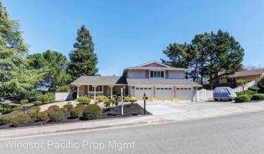 Main picture of 2424 Ascension Dr