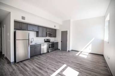 Main picture of 1217 Elm St