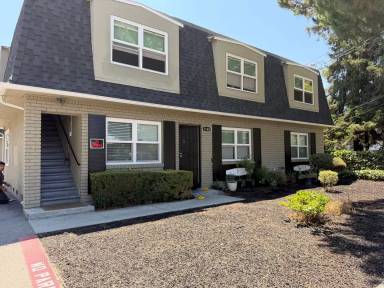 Main picture of 1180 Brace Ave