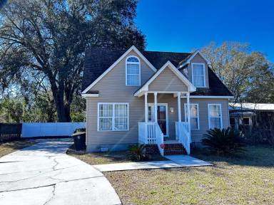 Main picture of 7952 118th St