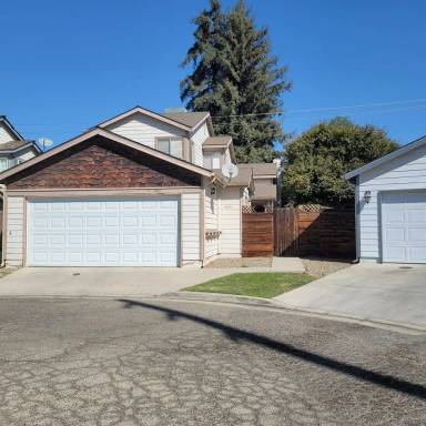 Main picture of 3200 E Velie Dr