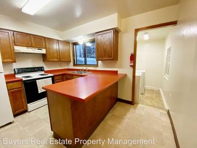 Main picture of 8042 Peck Ave