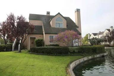 Main picture of 17 Redondo Ct
