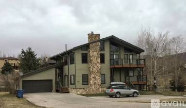 Main picture of 8830 Silver Spur Rd