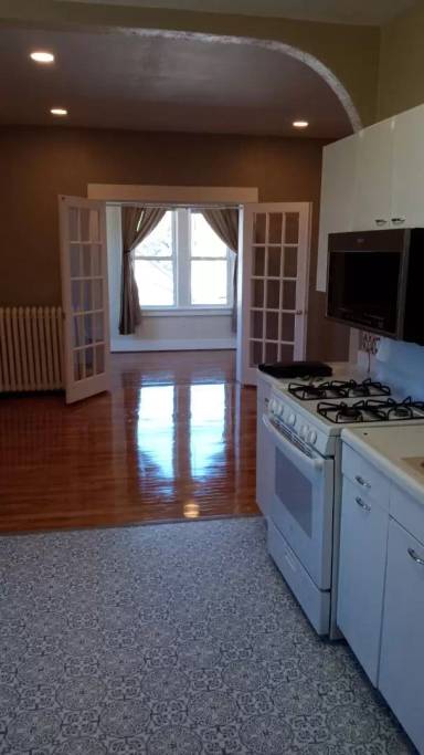 Main picture of 701 N Montana Ave