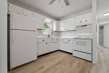 Main picture of 194 Sycamore Ct