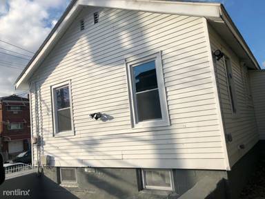 Main picture of 4440 Seton Ave