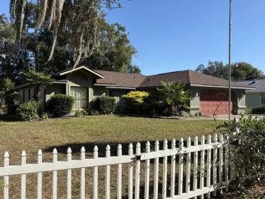 Main picture of 2235 W Springlake Dr
