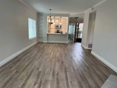 Main picture of 6944 Sandpiper Pl