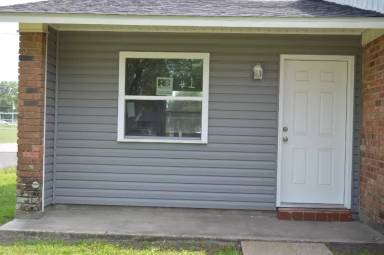Main picture of 219 Leon St