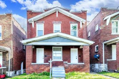 Main picture of 3953 Tholozan Ave