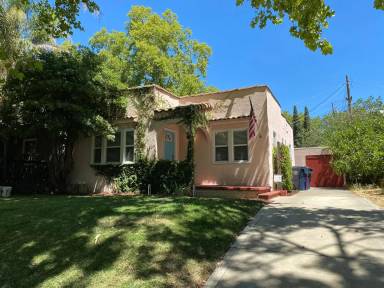 Main picture of 3209 C St