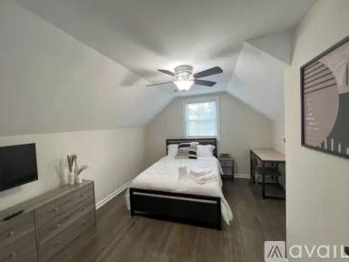 Main picture of 180 Holden Dr