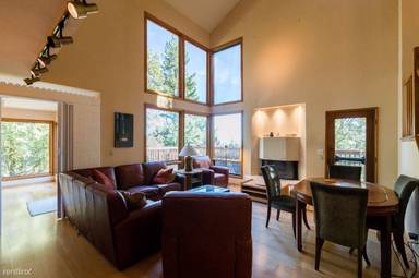 Main picture of 20 Stadler Dr