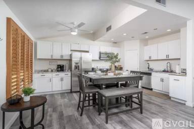 Main picture of 7628 E Camelback Rd