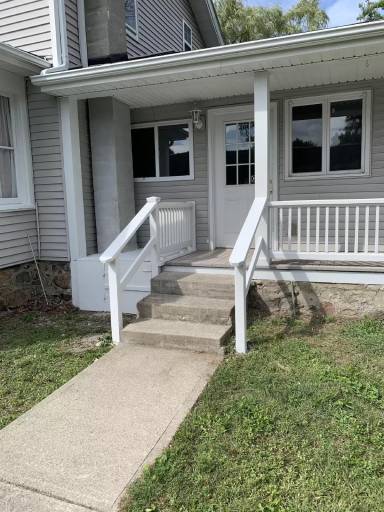 Main picture of 2711 Main St