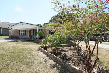 Main picture of 354 Lincoln Ave