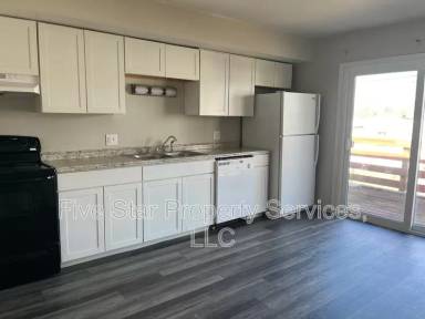 Main picture of 3241 S Douglas Ave