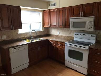 Main picture of 9368 Bay Colony Dr