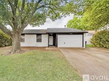 Main picture of 5809 Ridgecove Dr