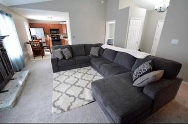 Main picture of 1614 Shining Armor Ln
