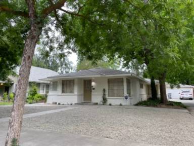 Main picture of 626 E Cambridge Ave