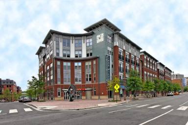 Main picture of 1800 Wilson Boulevard Condo