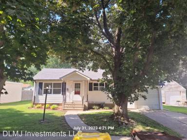 Main picture of 306 W Main St
