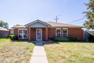 Main picture of 5731 95th St