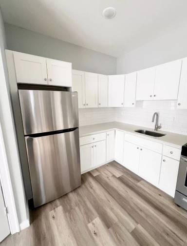 Main picture of 36 Auburn St