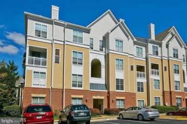 Main picture of 2110 Highcourt Ln