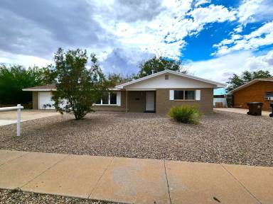 Main picture of 2105 Carlyle Dr