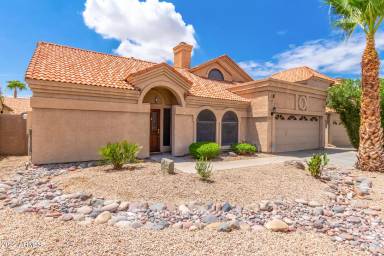 Main picture of 3907 E Mountain Vista Dr