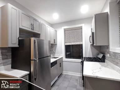 Main picture of Edgewater Gardens Apartments