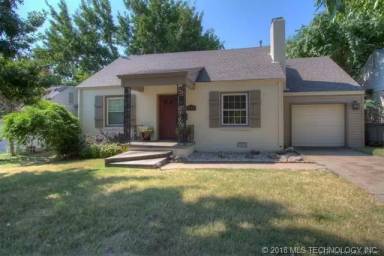 Main picture of 3410 E 5th Pl