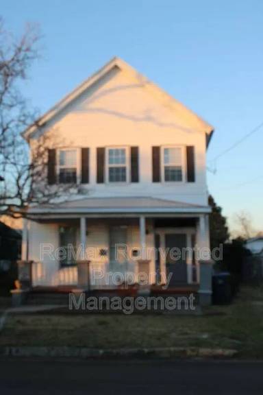 Main picture of 537 Watkins St