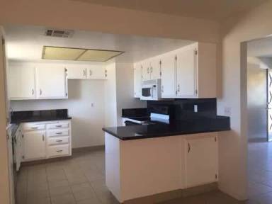 Main picture of 8424 Viburnum Ave