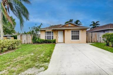 Main picture of 5725 Boynton Cres