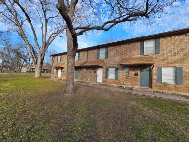 Main picture of 1122 Oxford St