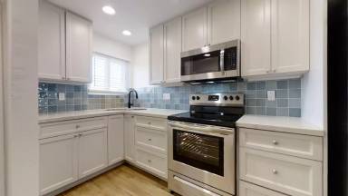 Main picture of 770 W Imperial Ave