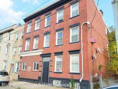 Main picture of 1707 Broadway Ave