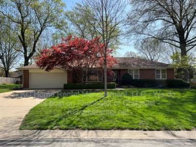 Main picture of 5423 Ballentine Ave