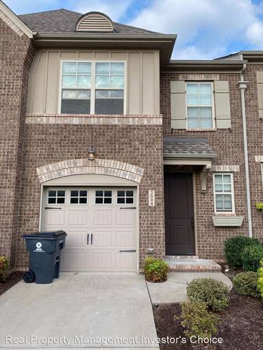 Main picture of 2004 Bungalow Dr
