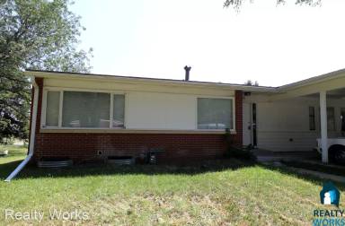 Main picture of 4006 NW 49th St
