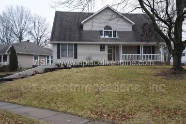 Main picture of 1140 SW Huntington Dr