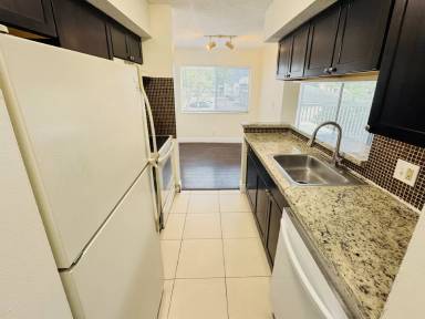 Main picture of 5686 Rock Island Rd