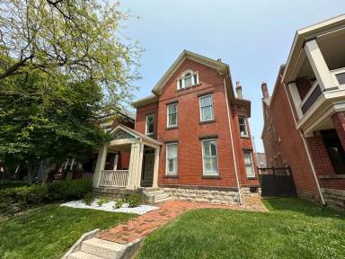 Main picture of 42 W Starr Ave