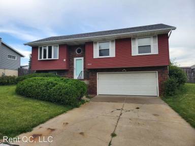 Main picture of 4685 Davis St