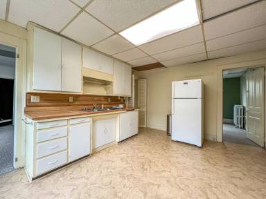 Main picture of 915 Pine Street